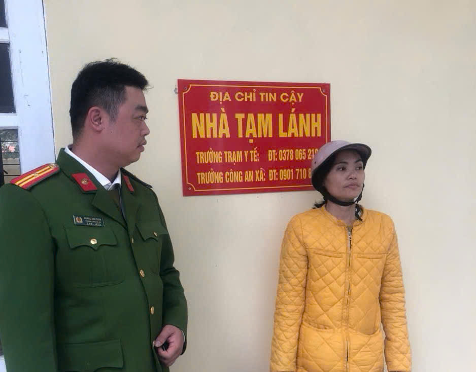 Anh-tin-bai